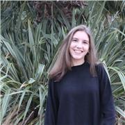 Estudiante de doble grado de ingeniería, soy clases económicas a primaria de cualquier asignatura y en la eso hasta 2 y doy clases desde hace un año